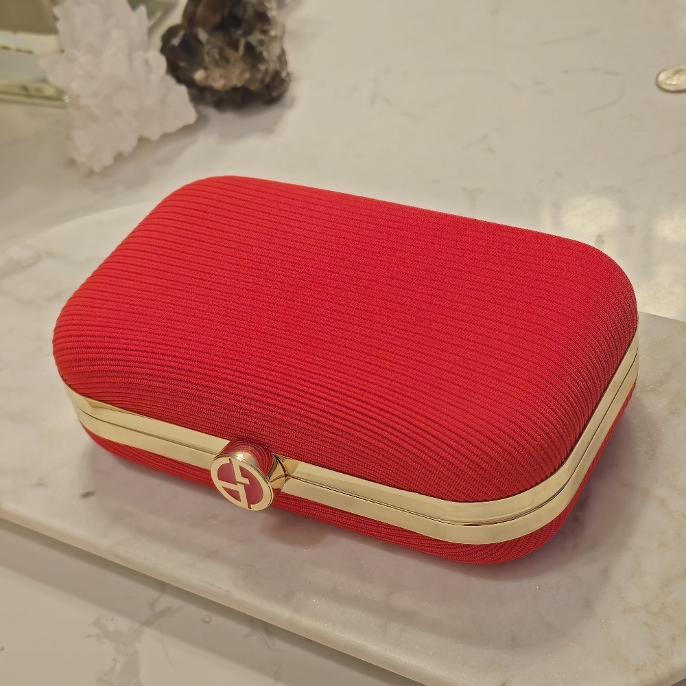GIORGIO ARMANI Beauty Clutch.